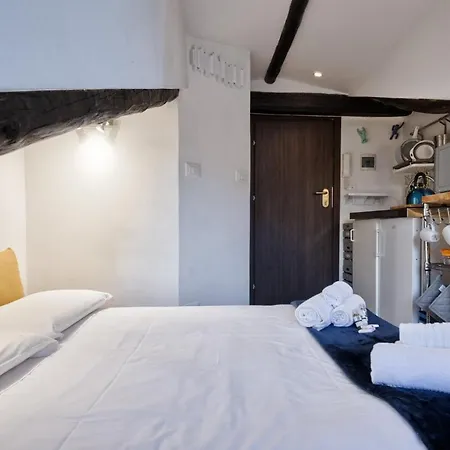 Valentino Mini Mansarda Apartment